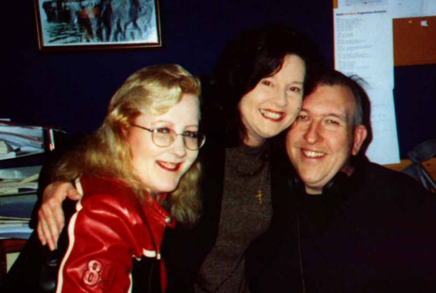 Linda Gail Lewis with Karen and Dell